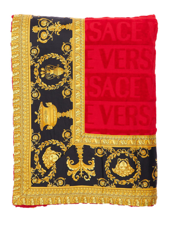 Versace: Barocco & Robe printed beach towel - Red/Gold - men_0 | Luisa Via Roma