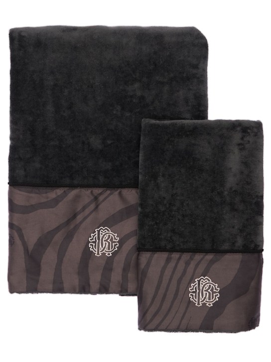 Roberto Cavalli: Set of 2 Macrozebrage towels - ecraft_0 | Luisa Via Roma