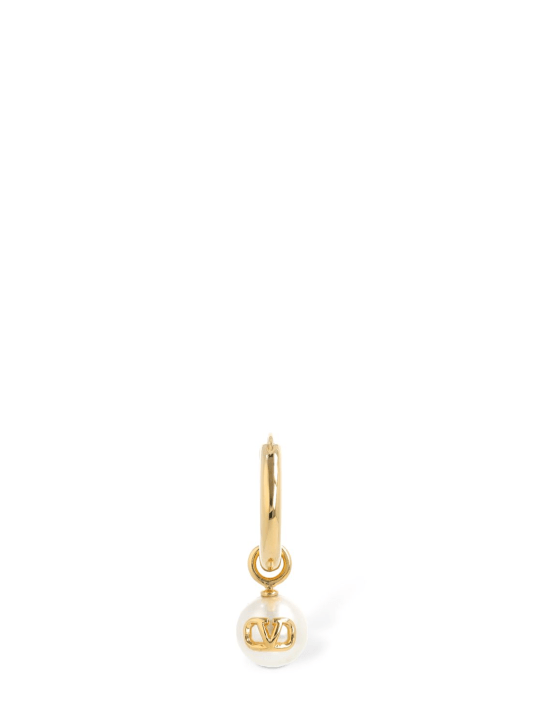 Valentino Garavani: Faux pearl & V logo hoop mono earring - White/Gold - men_1 | Luisa Via Roma