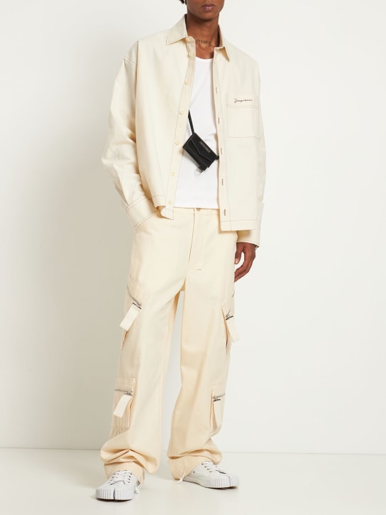 Jacquemus: Le Cargo Marrone cotton cargo pants - White - men_1 | Luisa Via Roma