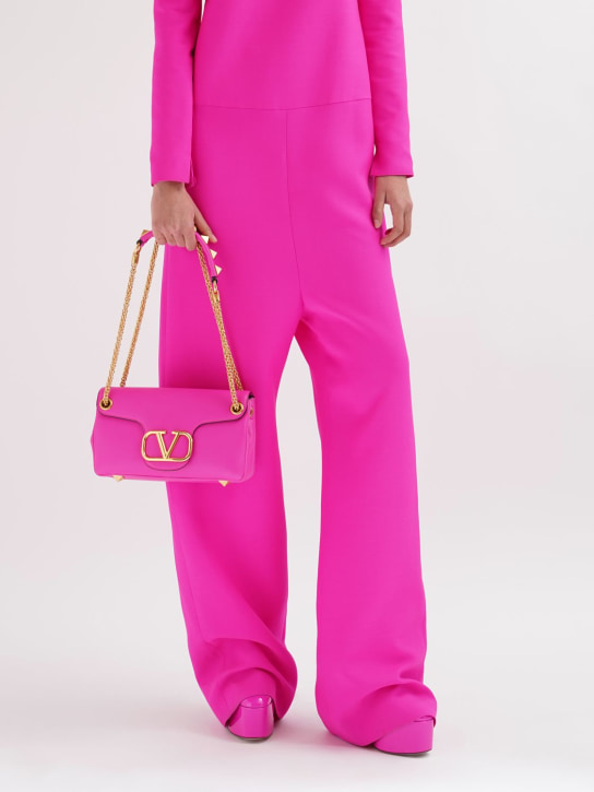 Valentino Garavani: Stud & logo leather shoulder bag - Uwt Pink Pp - women_1 | Luisa Via Roma