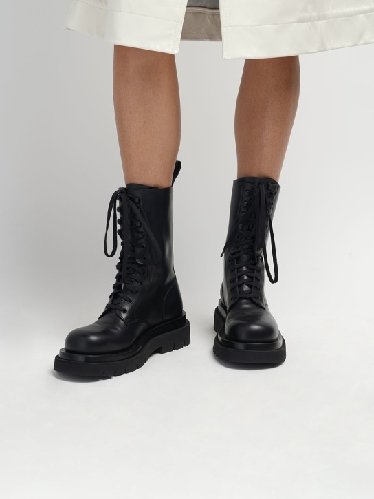 Bottega Veneta: 40mm Lug leather combat boots - Black - women_1 | Luisa Via Roma