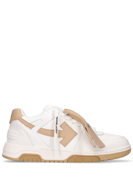 Off-White: Baskets en cuir Out of Office 30 mm - Blanc/Camel - women_0 | Luisa Via Roma
