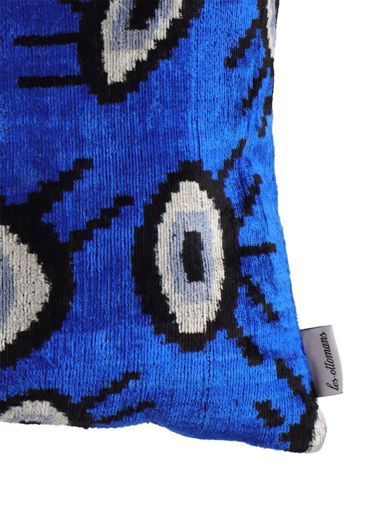 Les Ottomans: Cotton & silk velvet cushion - Blue - ecraft_1 | Luisa Via Roma