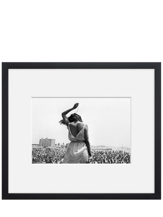 Magnum Collection: Venice Beach Rock Festival, 1968 photo - Black/White - ecraft_0 | Luisa Via Roma