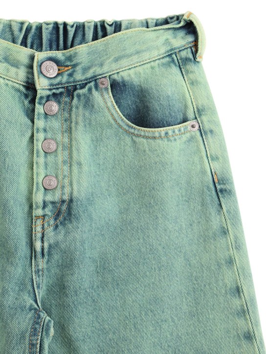 MM6 Maison Margiela: Jeans de denim de algodón con pierna ancha - Verde Claro - kids-boys_1 | Luisa Via Roma