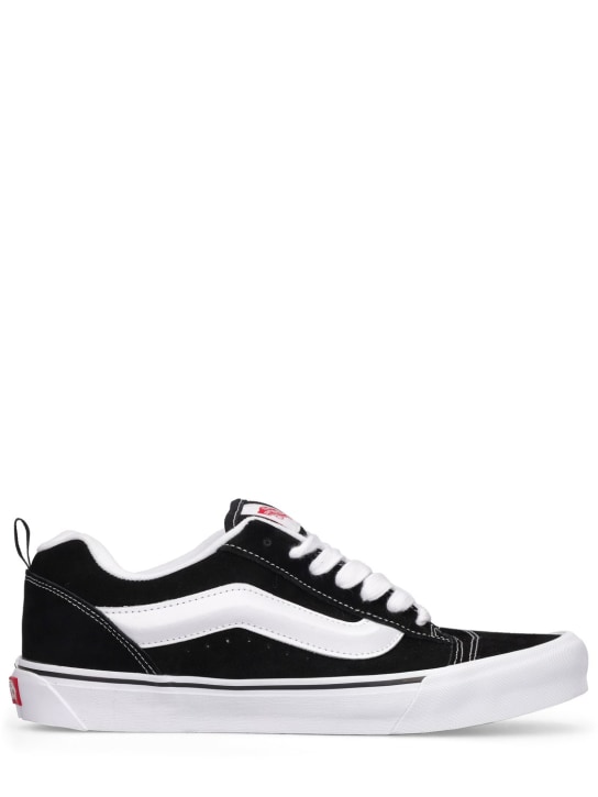 Vans: Knu Skool运动鞋 - 黑色/白色 - women_0 | Luisa Via Roma