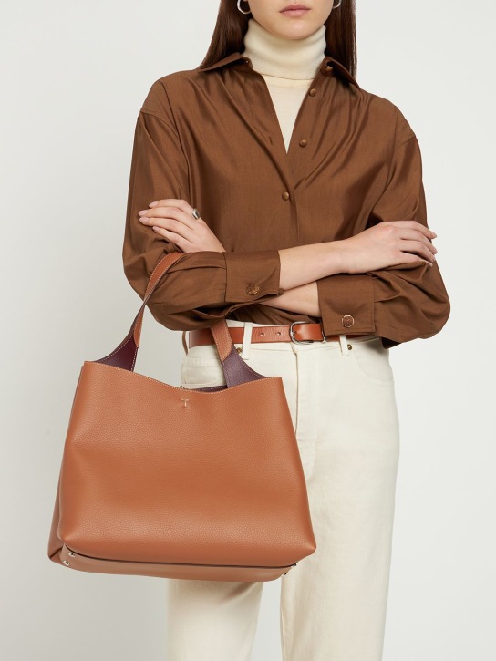Tod's: Shopping leather shoulder bag - Kenya - women_1 | Luisa Via Roma