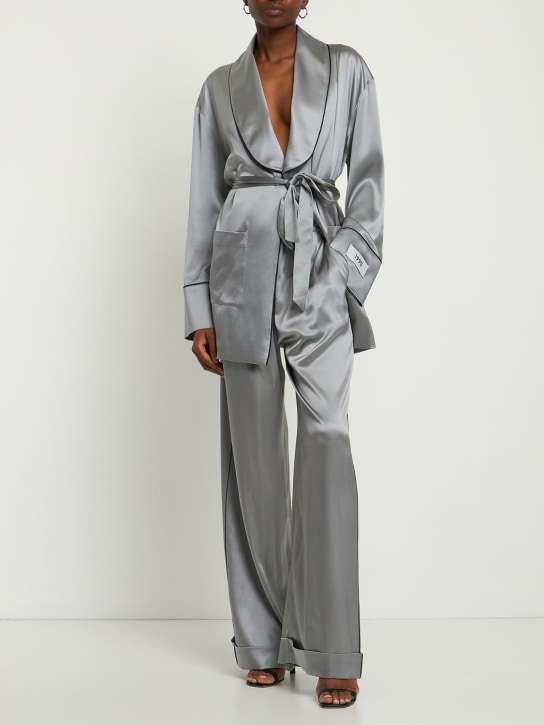 Dolce&Gabbana: Pantaloni in raso di seta stretch - Grigio - women_1 | Luisa Via Roma