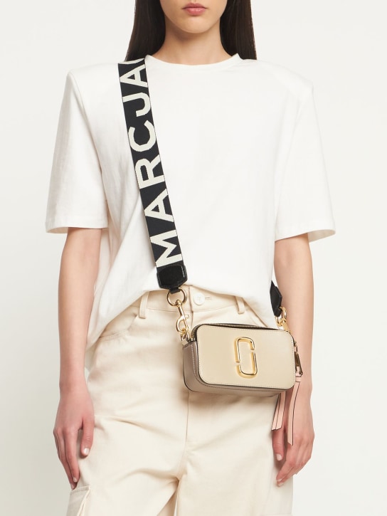 Marc Jacobs: Sac porté épaule en cuir The Snapshot - Khaki Multi - women_1 | Luisa Via Roma
