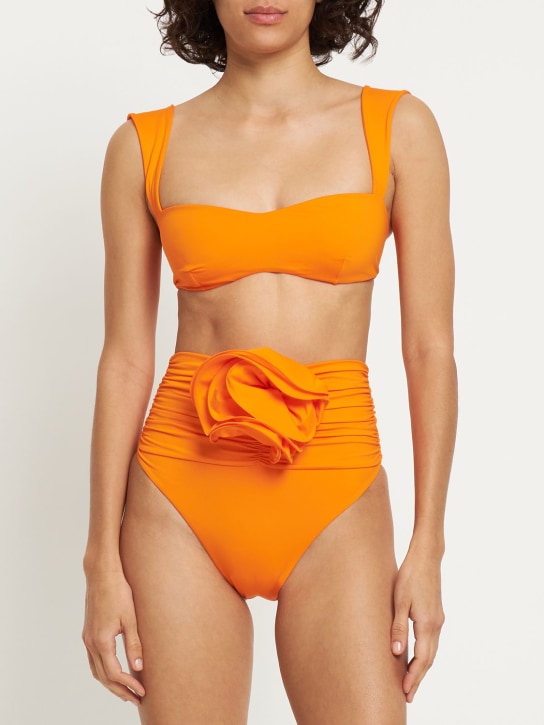 Magda Butrym: Slip bikini vita alta con fiore 3D - Arancione - women_1 | Luisa Via Roma