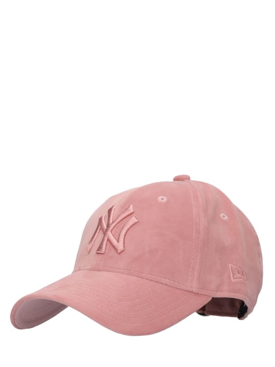 New Era: 9Forty NY Yankees velour hat - Pink - women_1 | Luisa Via Roma