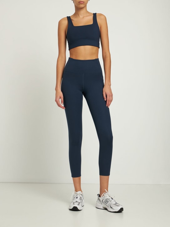Girlfriend Collective: Top sportivo Tommy in techno stretch - Navy - women_1 | Luisa Via Roma