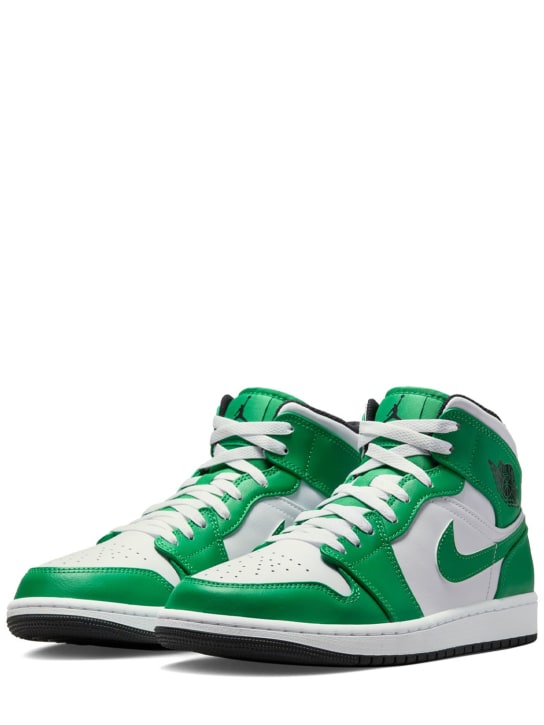 Nike: Sneakers Air Jordan 1 Mid - Lucky Green - men_1 | Luisa Via Roma
