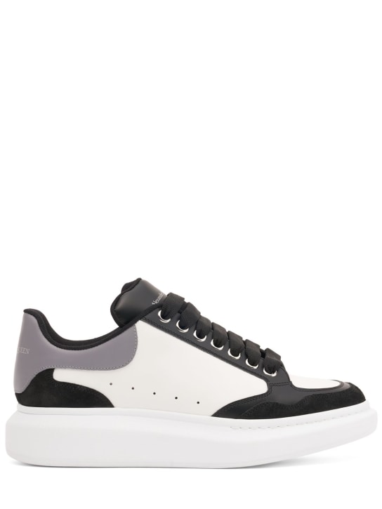 Alexander McQueen: Trainer大廓型皮革运动鞋 - 黑色/白色 - men_0 | Luisa Via Roma