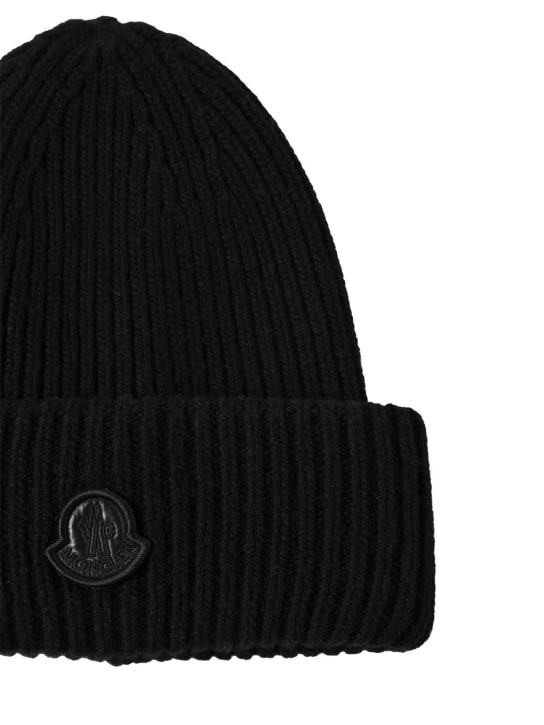 Moncler: Wool hat - Black - women_1 | Luisa Via Roma