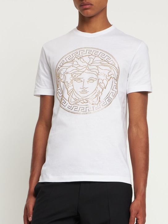 Versace: Medusa printed cotton t-shirt - White - men_1 | Luisa Via Roma