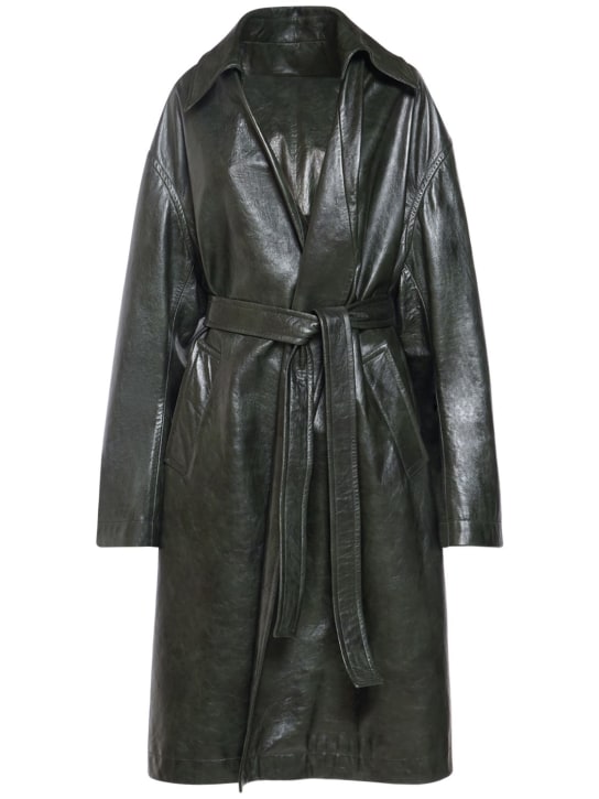 Bottega Veneta: Abrigo kimono de piel brillante con cinturón - Verde Militar - women_0 | Luisa Via Roma