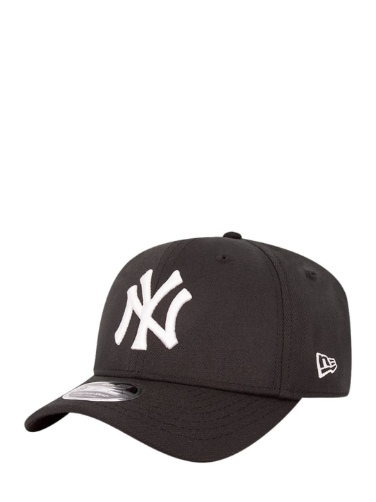 New Era: 9FIFTY stretch snap Yankees hat - Black - men_1 | Luisa Via Roma