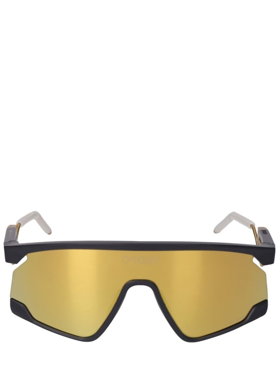 Oakley: Occhiali da sole a maschera BXTR Prizm - Nero/Oro - men_0 | Luisa Via Roma