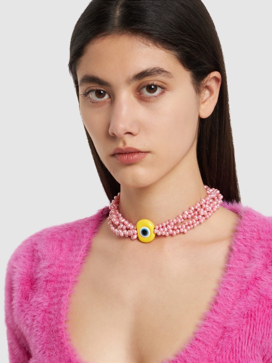 Timeless Pearly: Halskette mit Wickelperlensträngen & Augenanhänger - Pink/Gelb - women_1 | Luisa Via Roma
