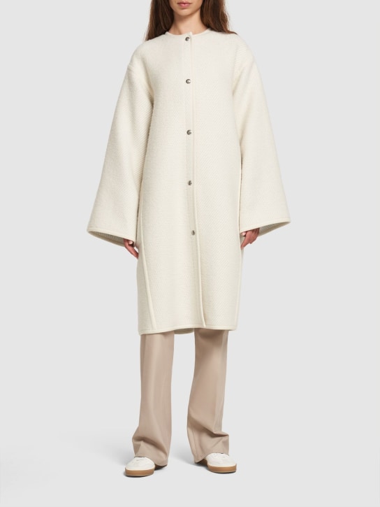Loro Piana: Geir collarless silk blend midi coat - White - women_1 | Luisa Via Roma