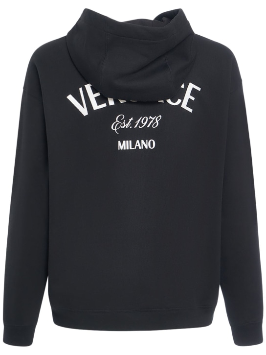 Versace: Felpa in cotone con cappuccio - Nero - men_0 | Luisa Via Roma