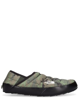 The North Face: Mocassini Thermoball Traction - Verde Camouflage - men_0 | Luisa Via Roma