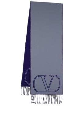 Valentino Garavani: Vlogo Signature羊毛围巾 - 灰色/海军蓝 - men_0 | Luisa Via Roma