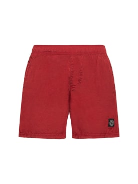 Stone Island: Shorts mare in nylon - Rosso - men_0 | Luisa Via Roma