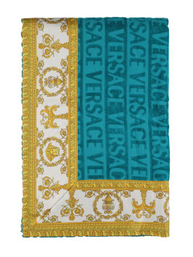 Versace: Barocco & Robe printed beach towel - Capri Blue - women_0 | Luisa Via Roma