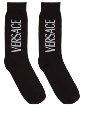 Versace: Chaussettes en coton mélangé à logo - Noir/Blanc - men_0 | Luisa Via Roma