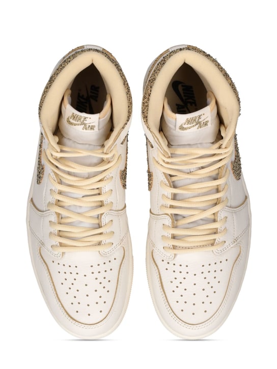 Nike: Sneakers "Air Jordan 1 Retro High OG“ - men_4 | Luisa Via Roma