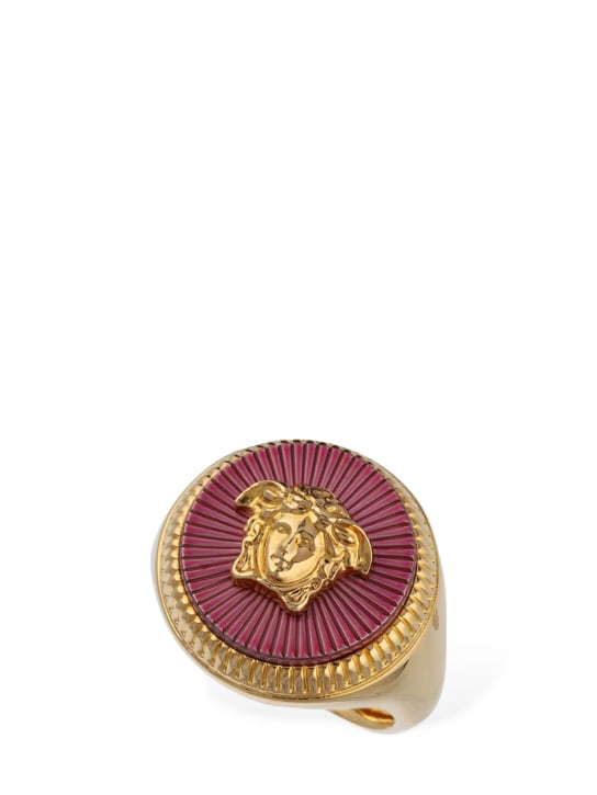 Versace: Dicker Emaille-Ring „Medusa“ - Gold/Pink - women_0 | Luisa Via Roma