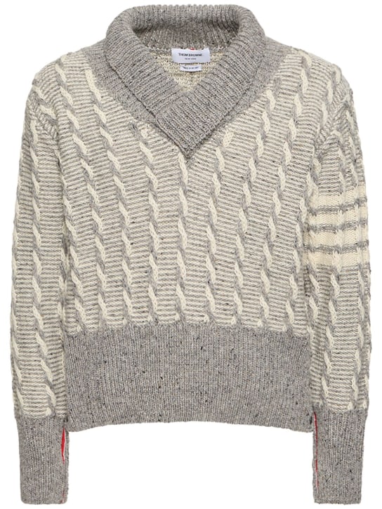 Bicolor twist v-neck knit sweater - Thom Browne - Men | Luisaviaroma