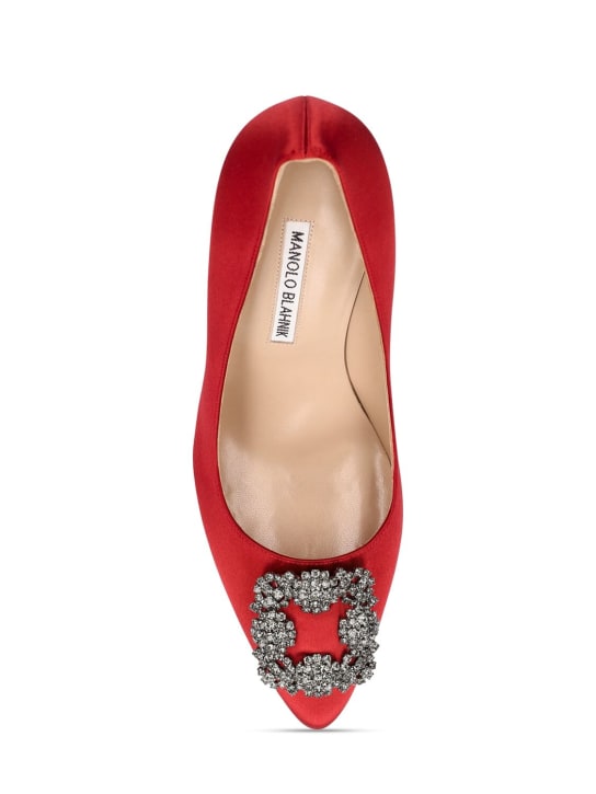 Manolo Blahnik: 105mm Hangisi satin pumps - Dark Red - women_4 | Luisa Via Roma
