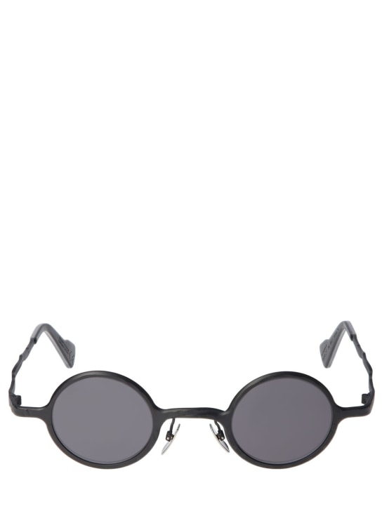 Kuboraum Berlin: Z17 round metal sunglasses - Black/Grey - women_0 | Luisa Via Roma