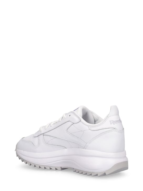 Reebok Classics: Classic Leather SP Extra スニーカー - Footwear White - women_3 | Luisa Via Roma