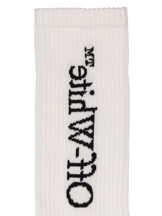 Off-White: Big logo cotton socks - Beyaz/Siyah - men_1 | Luisa Via Roma