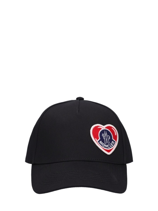 Moncler: Heart patch cotton baseball cap - Siyah - men_0 | Luisa Via Roma