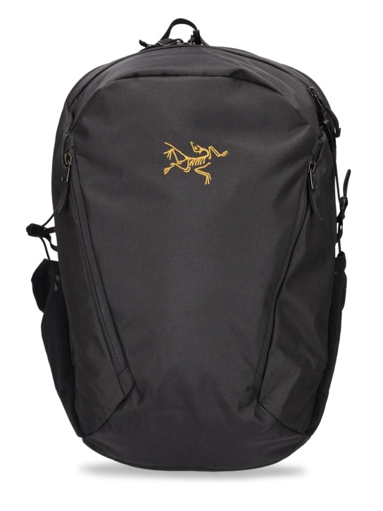 Arc'teryx: 26l Rucksack "Mantis" - men_0 | Luisa Via Roma