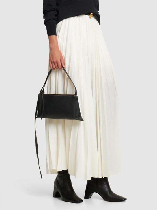 Jil Sander: Small Empire leather shoulder bag - Siyah - women_1 | Luisa Via Roma