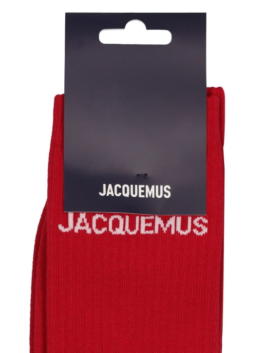 Jacquemus: Les Chaussettes 코튼 혼방 양말 - 레드 - men_1 | Luisa Via Roma