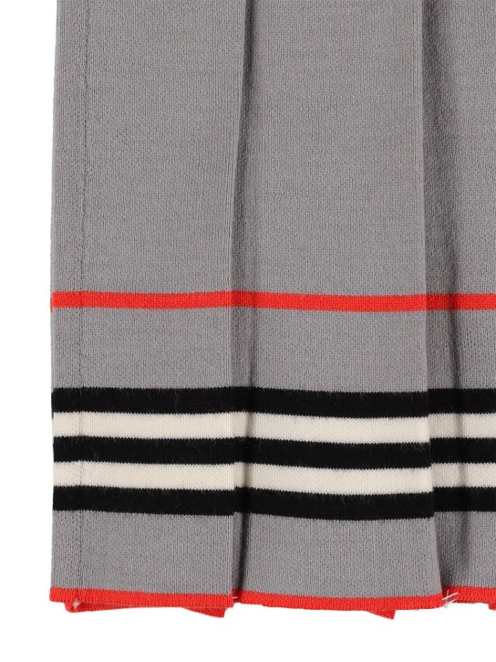 Burberry: Striped wool knit pleated skirt - Grey - kids-girls_1 | Luisa Via Roma