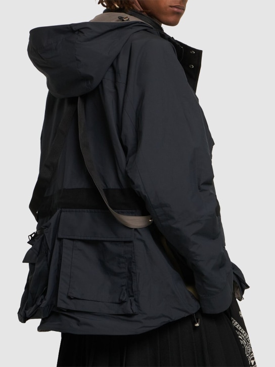 Sacai: 양면 매트 타프타 재킷 - 회갈색 - men_1 | Luisa Via Roma
