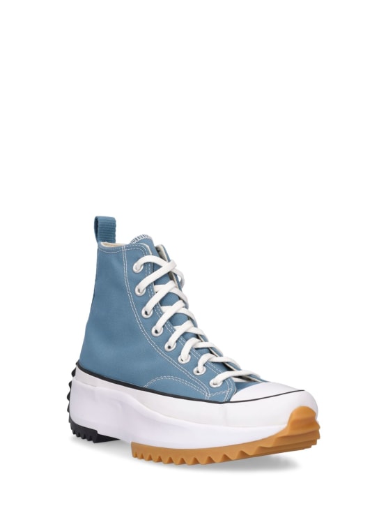 Converse: Sneakers altas Run Star Hike recicladas - Azul/Blanco - women_1 | Luisa Via Roma