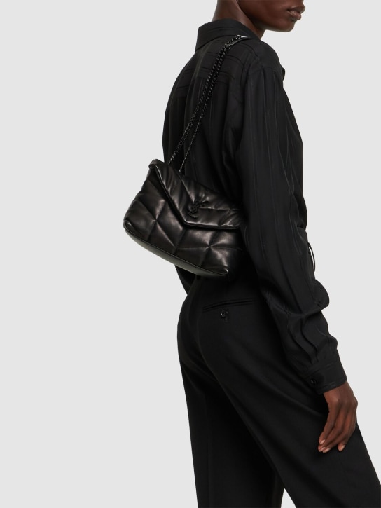 Saint Laurent: Sac porté épaule en cuir matelassé Puffer Toy - Noir - women_1 | Luisa Via Roma