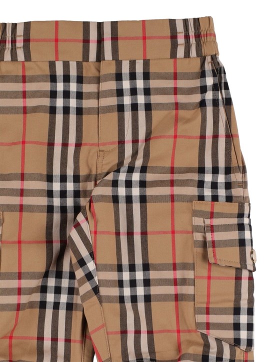 Burberry: Check print cotton cargo pants - Beige - kids-boys_1 | Luisa Via Roma