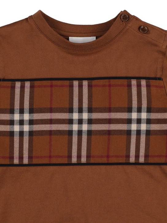 Burberry: T-shirt en jersey de coton imprimé carreaux - Marron - kids-boys_1 | Luisa Via Roma