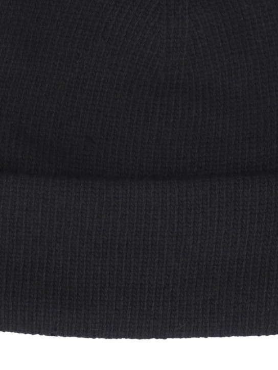 Annagreta: Viola羊毛帽子 - 黑色 - men_1 | Luisa Via Roma